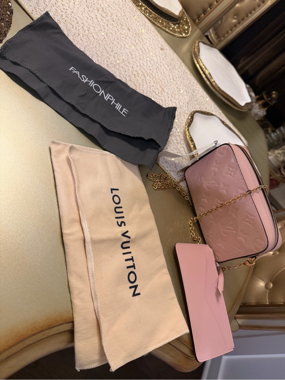 Louis Vuitton Pink Monogram Vernis Crossbody Camera Bag with Gold Chain
